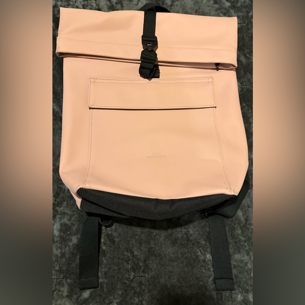 Ucon Acrobatics Jasper Medium Backpack Lotus Series
Color:Dark Rose